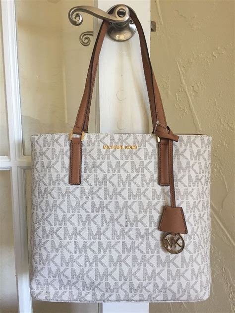 michael kors large morgan tote vanilla